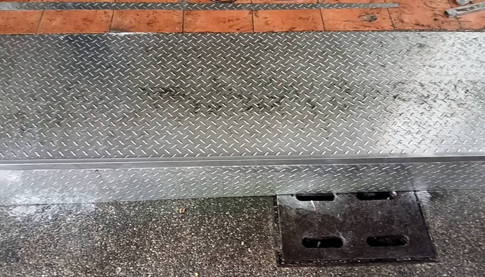 彰化卓溪鄉地面水平平台架設, 彰化卓溪鄉門口地面平台施作, 彰化卓溪鄉地板墊高平台, 彰化卓溪鄉花紋鋼板, 彰化卓溪鄉鐵工, 彰化卓溪鄉鐵件製作