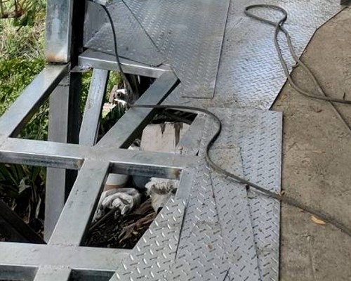 彰化光復鄉露台大改造, 彰化光復鄉露台裝修, 彰化光復鄉露台翻新, 彰化光復鄉陽台裝修, 彰化光復鄉陽台翻新, 彰化光復鄉露台外推, 彰化光復鄉露台設計, 彰化光復鄉地面水平平台架設, 彰化光復鄉門口地面平台施作, 彰化光復鄉地板墊高平台, 彰化光復鄉花紋鋼板, 彰化光復鄉鐵工, 彰化光復鄉鐵件製作