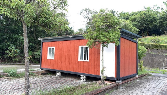 彰化鐵工, 彰化鐵工師傅, 彰化客製作鐵件施工, 彰化組合屋, 彰化鐵皮屋施工, 彰化鐵皮屋設計, 彰化搭建鐵皮屋, 彰化組合屋施工, 彰化搭鐵厝