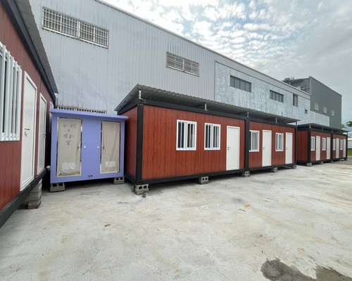 彰化鐵工, 彰化鐵工師傅, 彰化客製作鐵件施工, 彰化組合屋, 彰化鐵皮屋施工, 彰化鐵皮屋設計, 彰化搭建鐵皮屋, 彰化組合屋施工, 彰化搭鐵厝